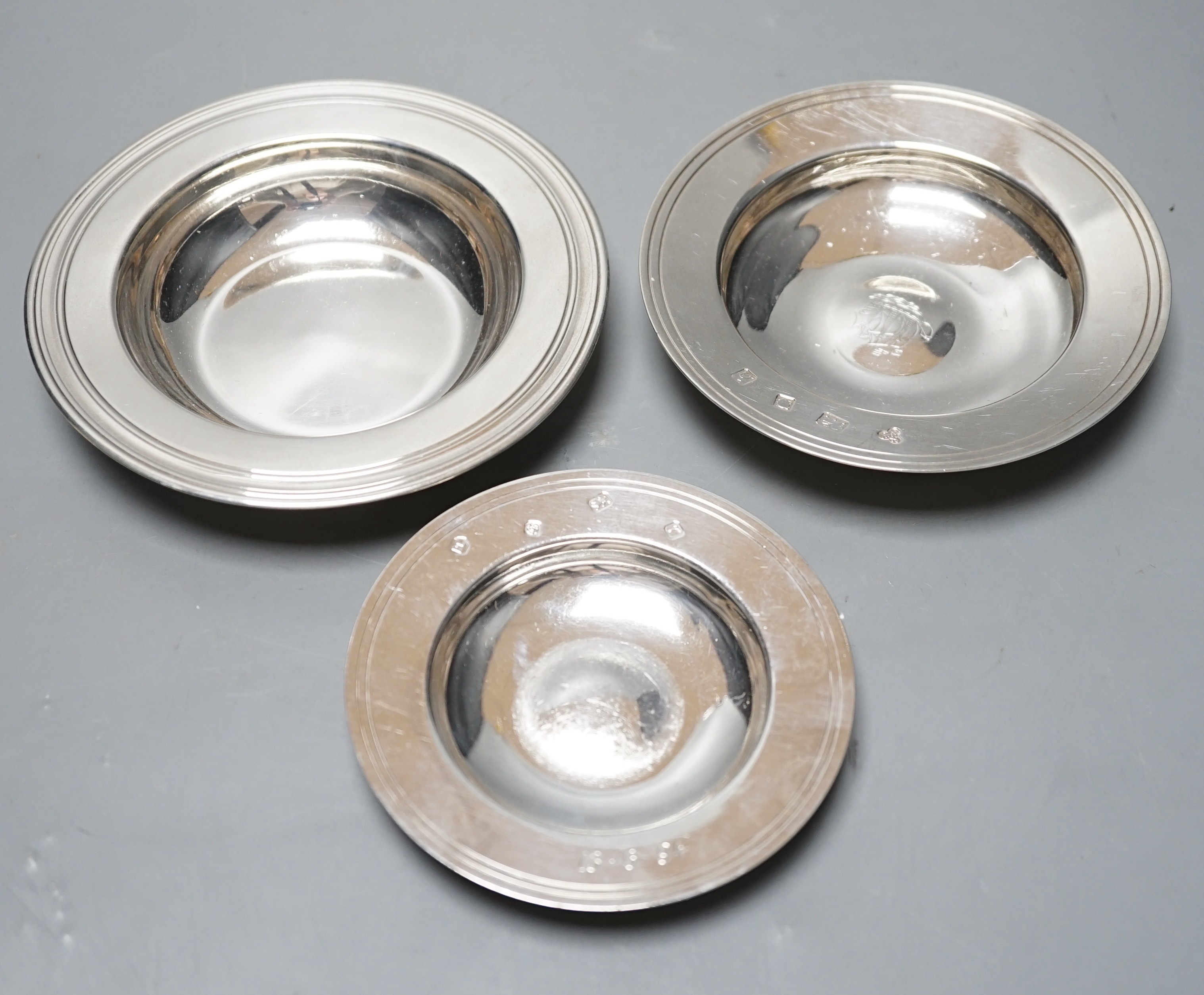 Three assorted modern silver 'armada' dishes, the largest by Mappin & Webb, London, 1954, 13.1cm, 10.4oz.